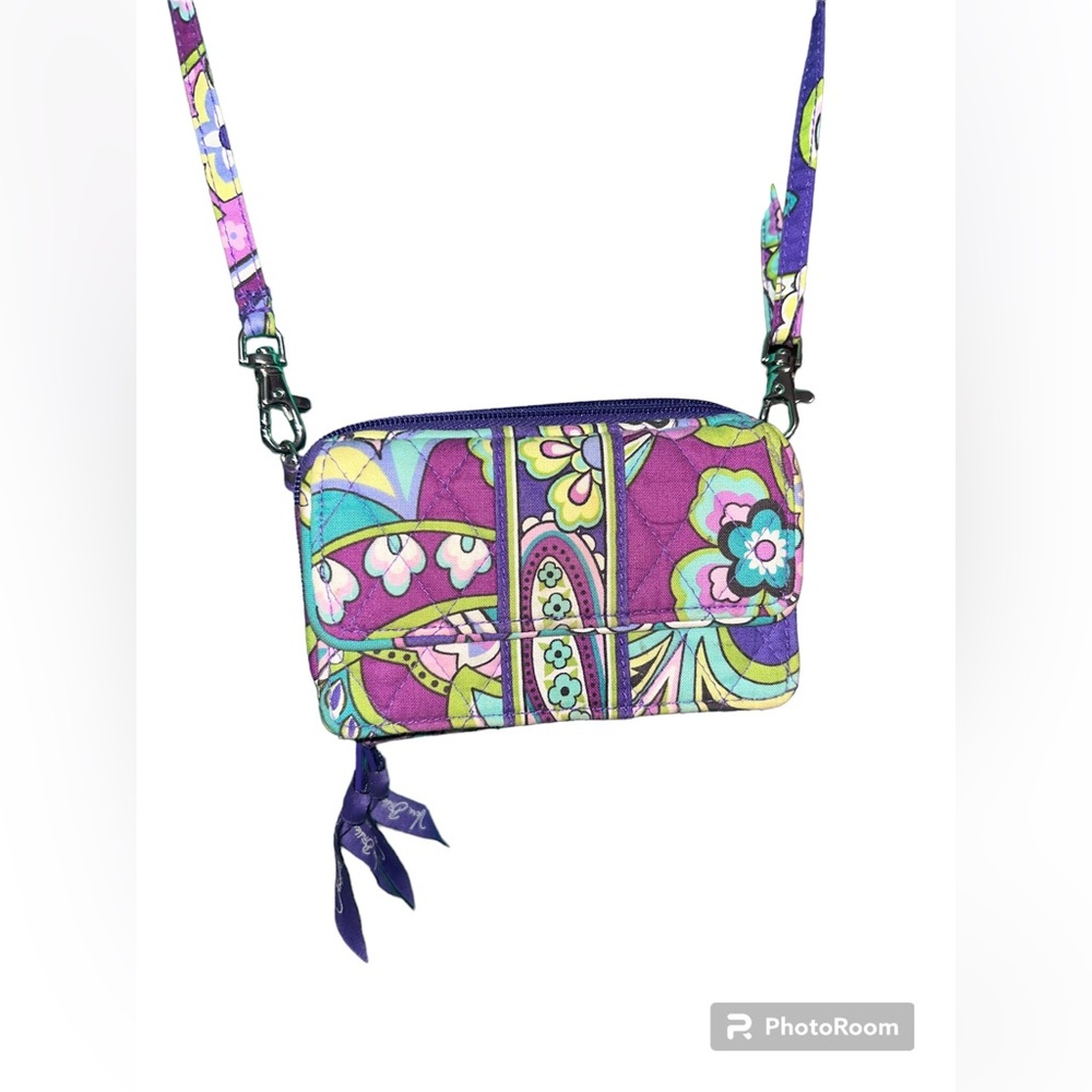 EUC Vera Bradley RFID All in One Crossbody Bag Wallet in Classic Paisley Purple - Picture 2 of 6